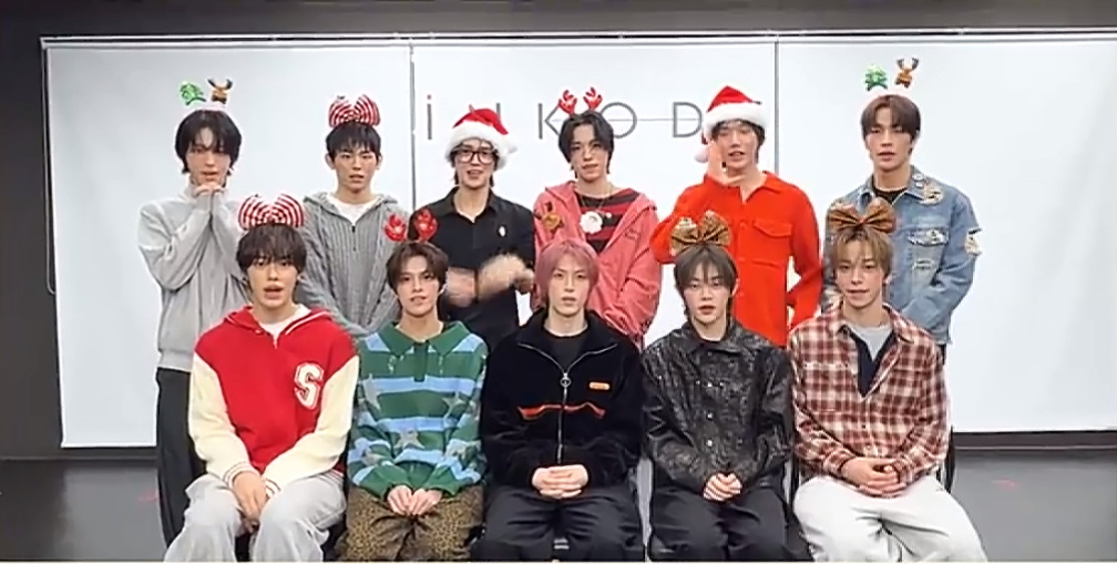 皇帝和他的小跟班们 