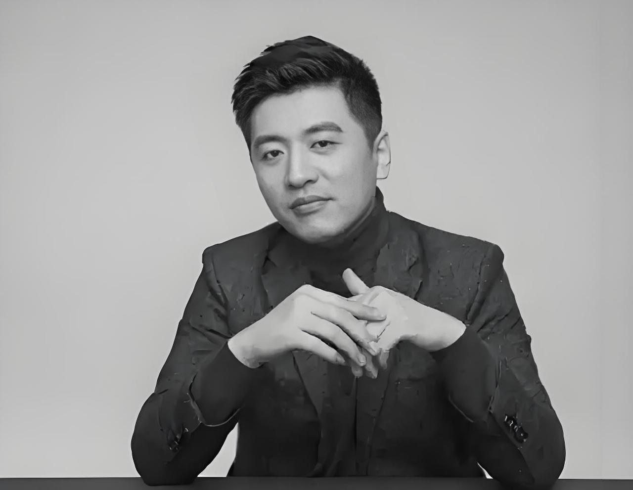 要是张雪峰听了网友的话，可能结果不会是这样。

在张雪峰之前的一场直播里，有一位