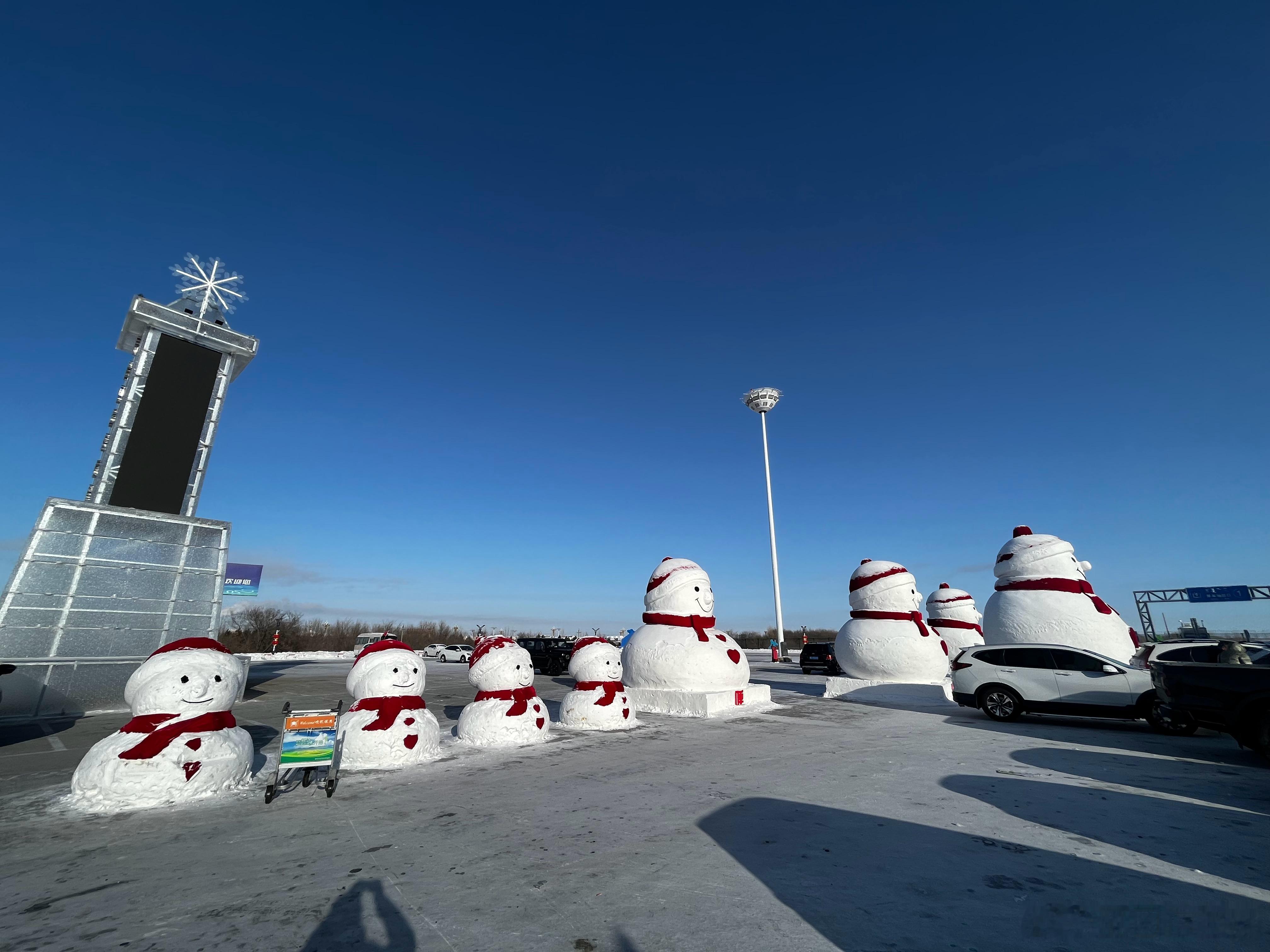 汽车测试之城。牙克石。司机说，这里的学生每年放假6个月。