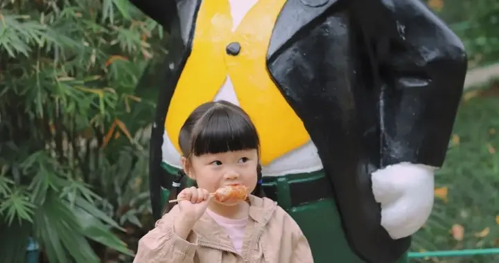 公园突然多了座童话屋，快来看看吧