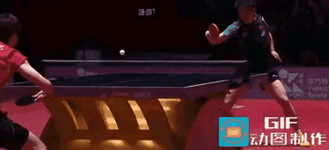 澳门乒乓球世界杯单打决赛中，有个很大的争议球，在关键的第七局比赛中，孙颖莎在取得