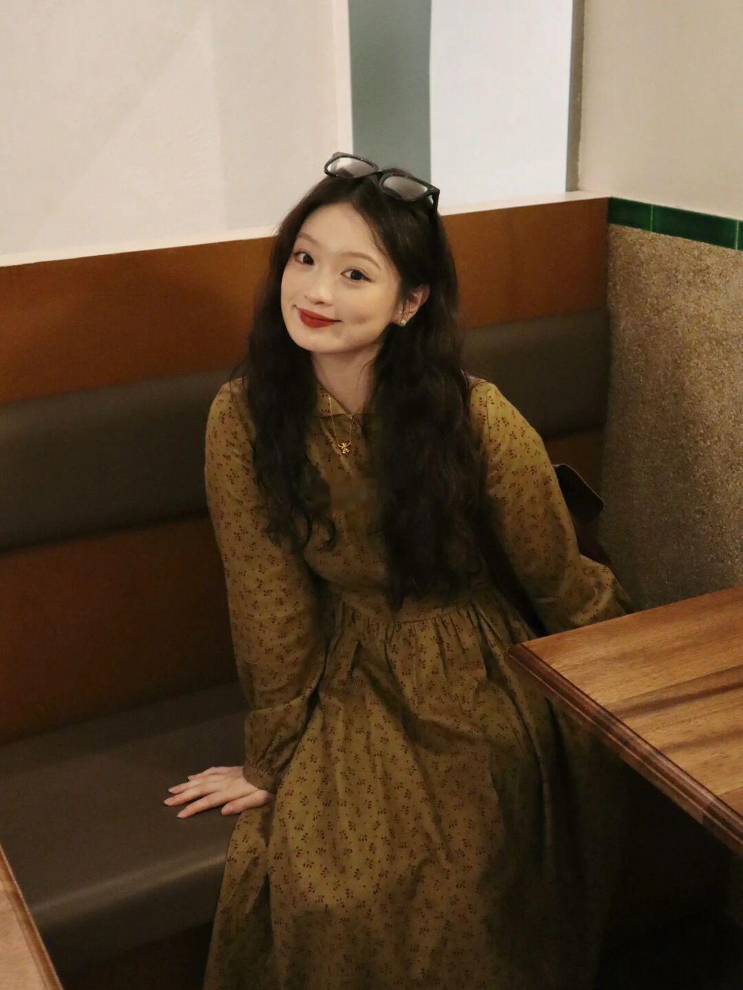 微胖女孩秋天的漂亮衣服也太多啦！！！