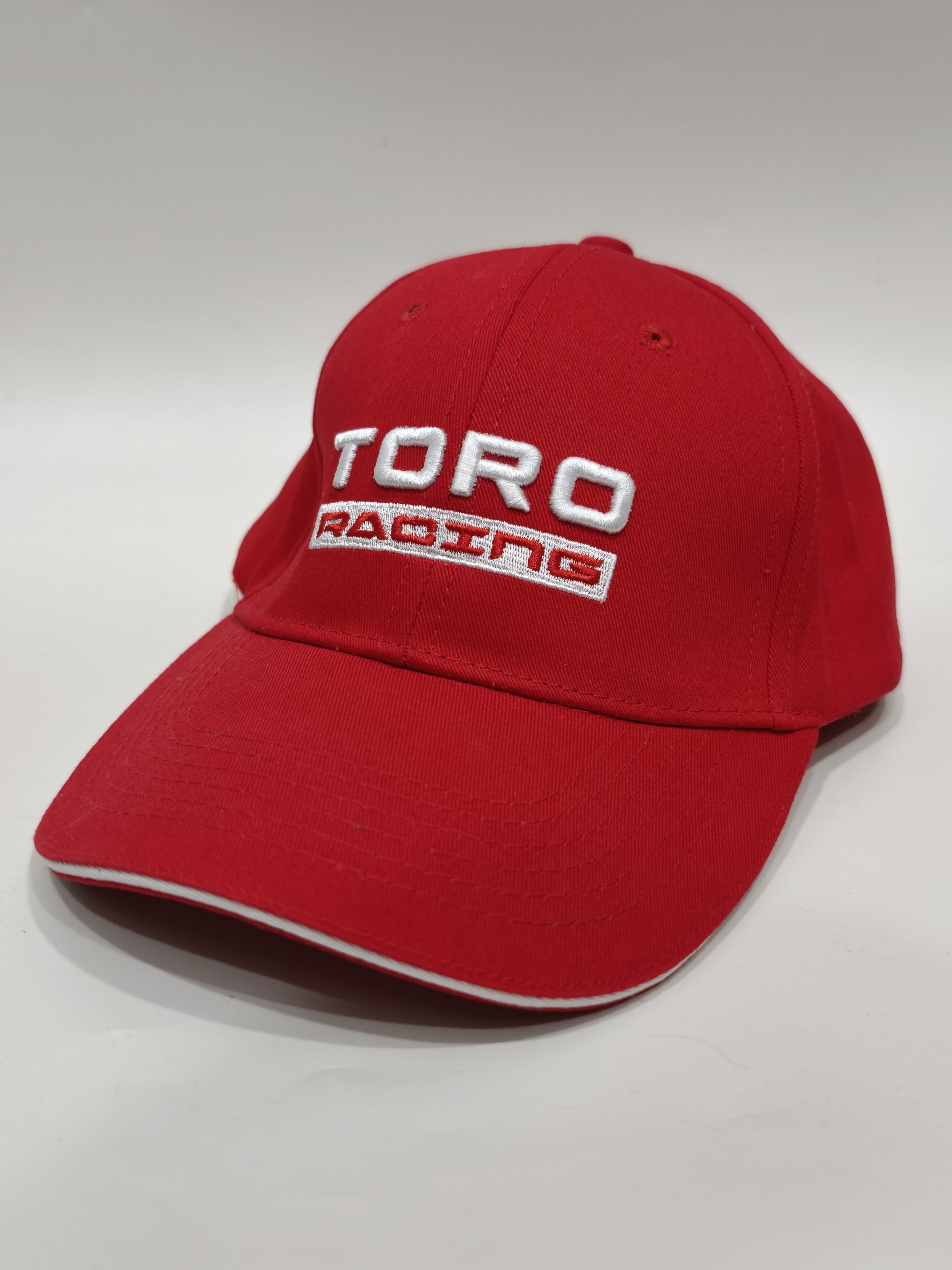 30天模型连送挑战 第216期今天【抽奖】送出的是：TORO  周边棒球帽评论区