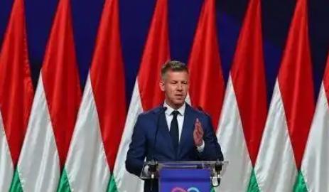 匈牙利新总理毛焦尔一上台就干成大事，他公开了自己和欧盟委员会主席冯德莱恩的通话内