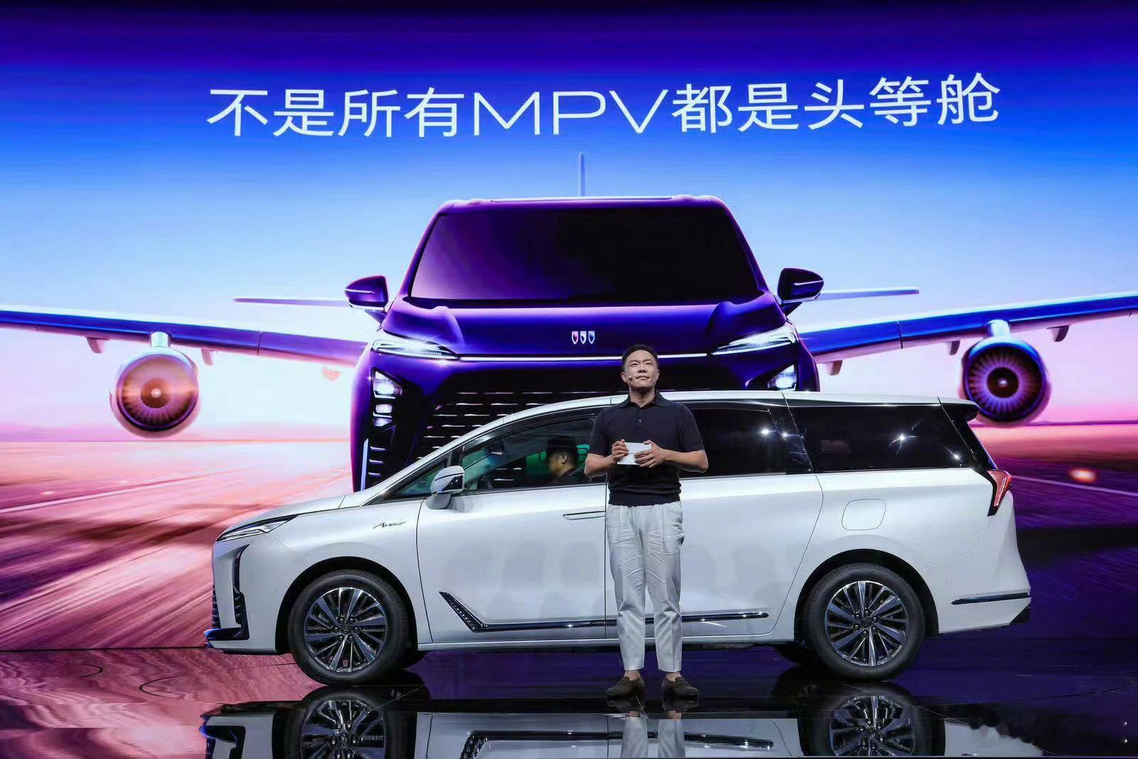 你绕不过的头等舱来了 说到高端MPV，很多人第一反应还是GL8，因为“陆上公务舱