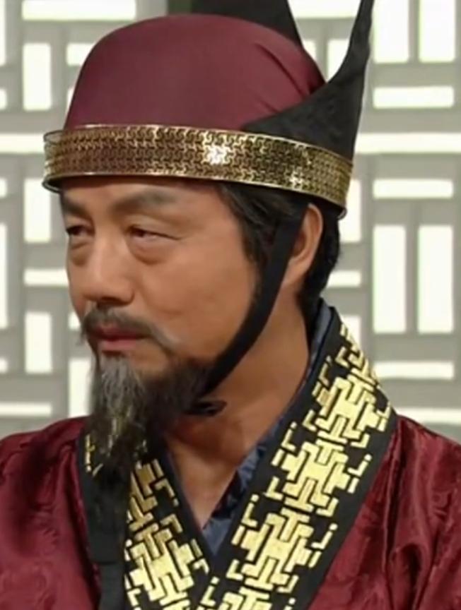 国智牟，是百济武王在位时期的大臣，主要活跃于7世纪初，此时的他作为百济的外交使节