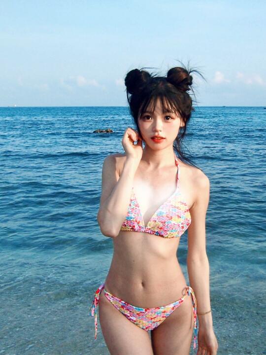 浅浅度假⛱️｜ccd日系复古海边鬼马泳衣拍照