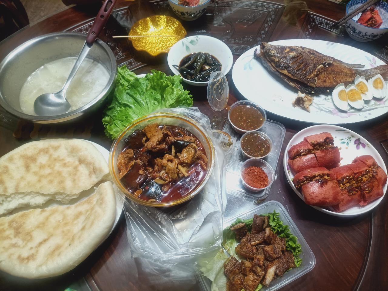大理地摊美食
分享一下你随手拍的照片吧
