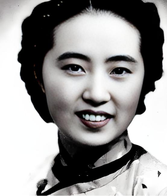 1967年，一个妇人在一家医院去世，无人替她收尸。过了几天，她的一个朋友看着遗体