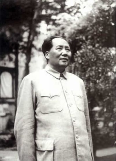 历史上的今日  1958年12 月 26 日 下午，乘专列离开广州。二十日晨，到