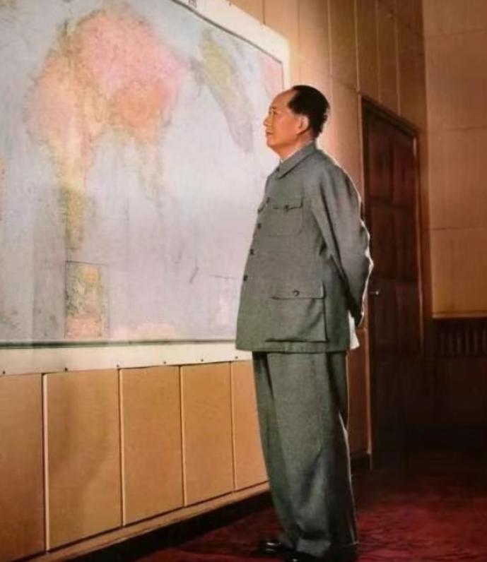1972年，日本访华，却只带来500亿美元战争赔款，谁知，毛主席大手一挥，直接全