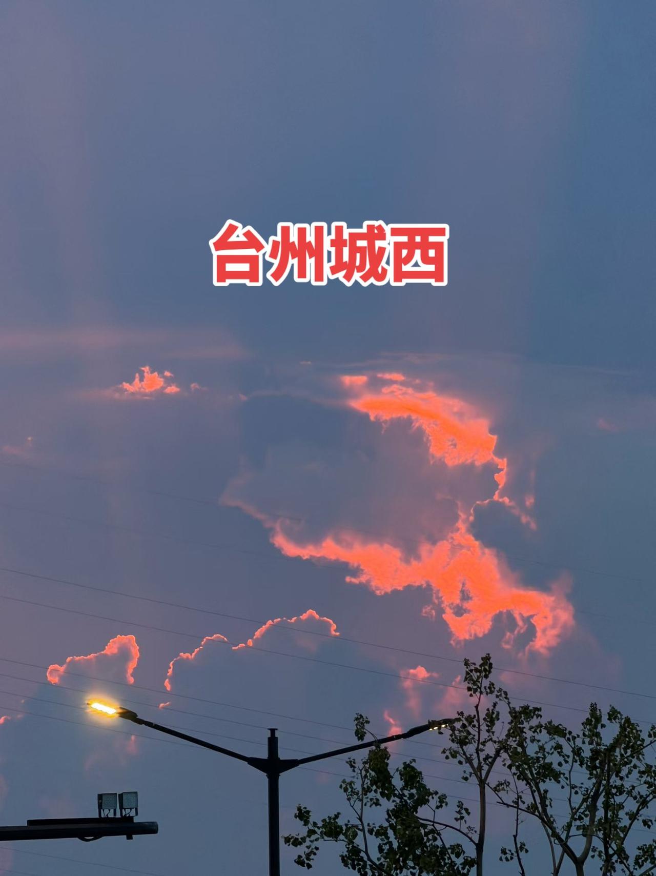 在我们国家，很多个城市都是东西发展格局，很少是南北发展。譬如上海是浦东浦西，宁波