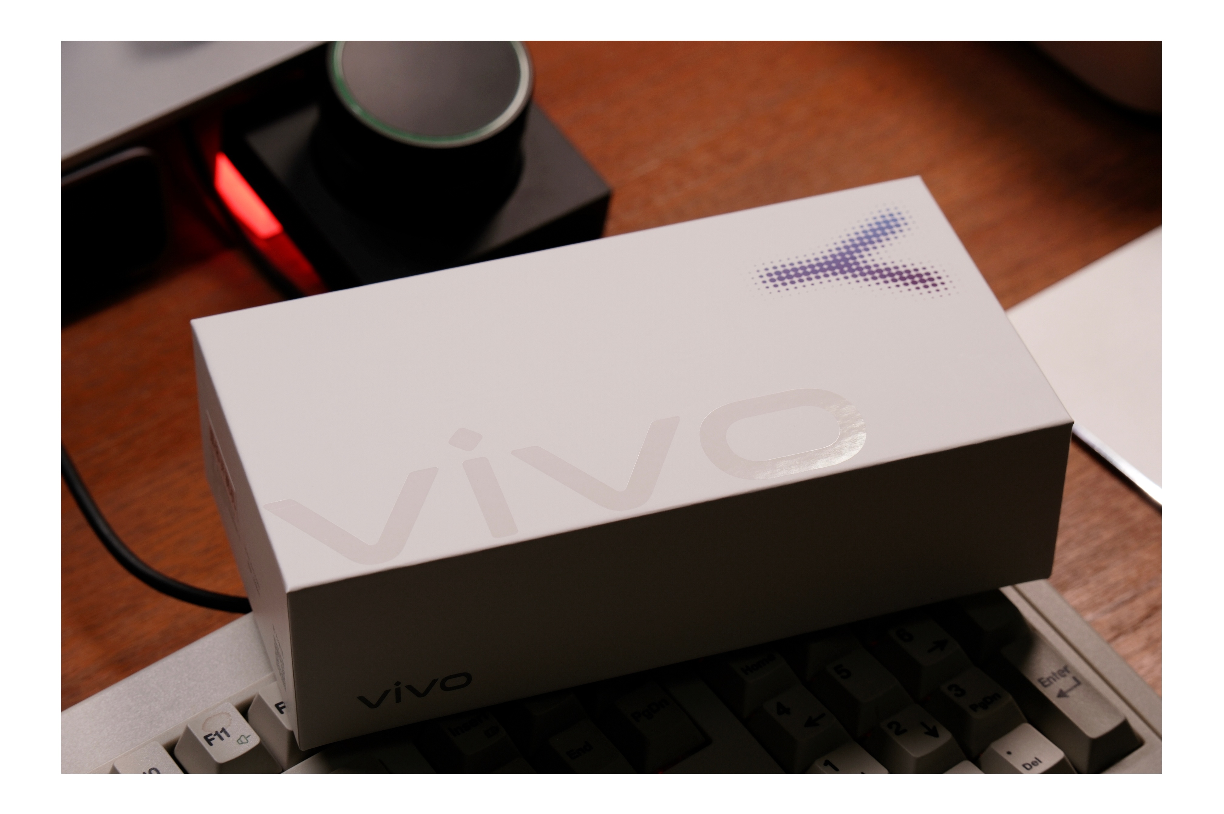 vivo Y500 来了，又一台主打续航耐用双灭霸的国民手机，一上手就是扑面而来