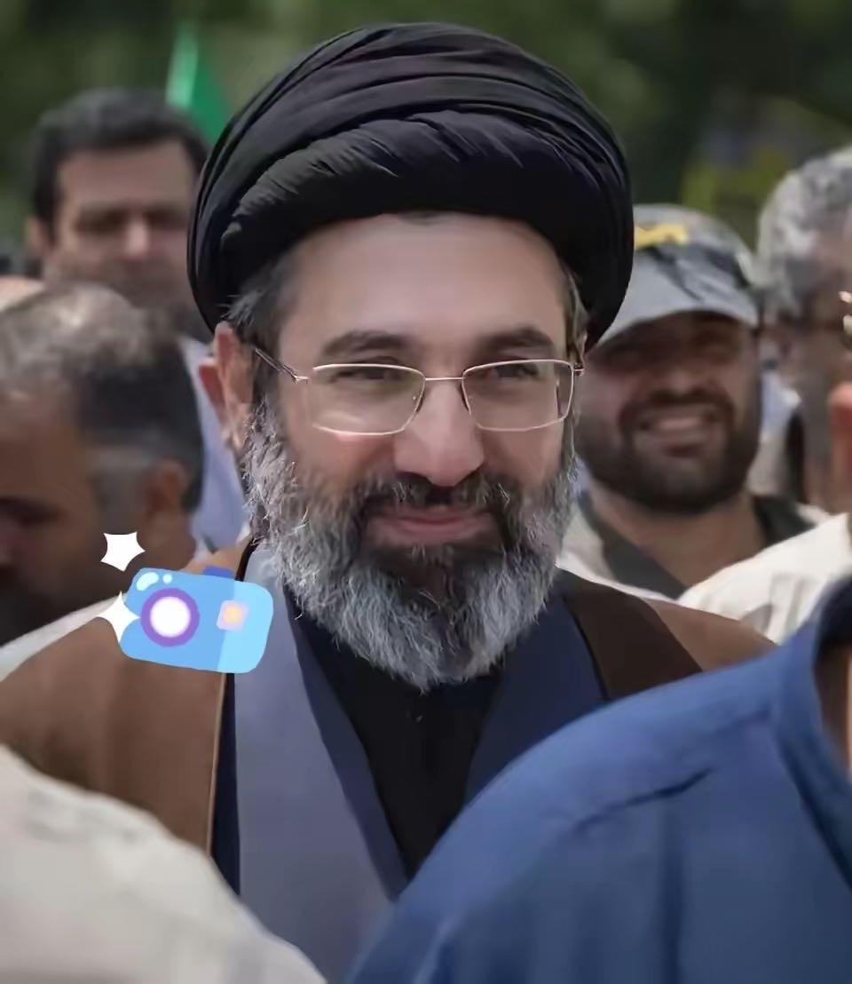 2026年4月5号大半夜，伊朗正规军直接下场了。
​人家甩出第56号公告，用无人