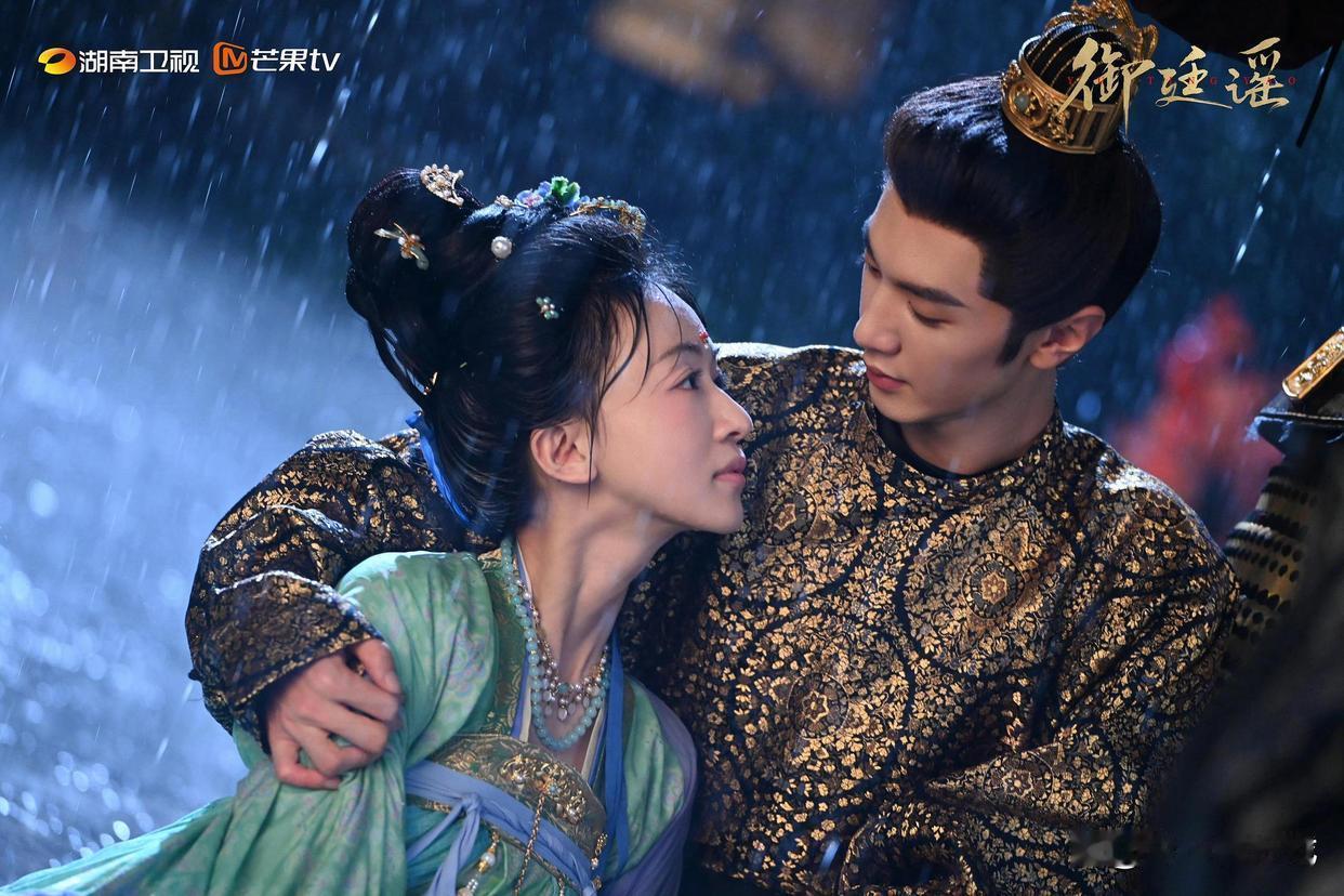 御廷谣：混乱又降智的剧情幽我一默 