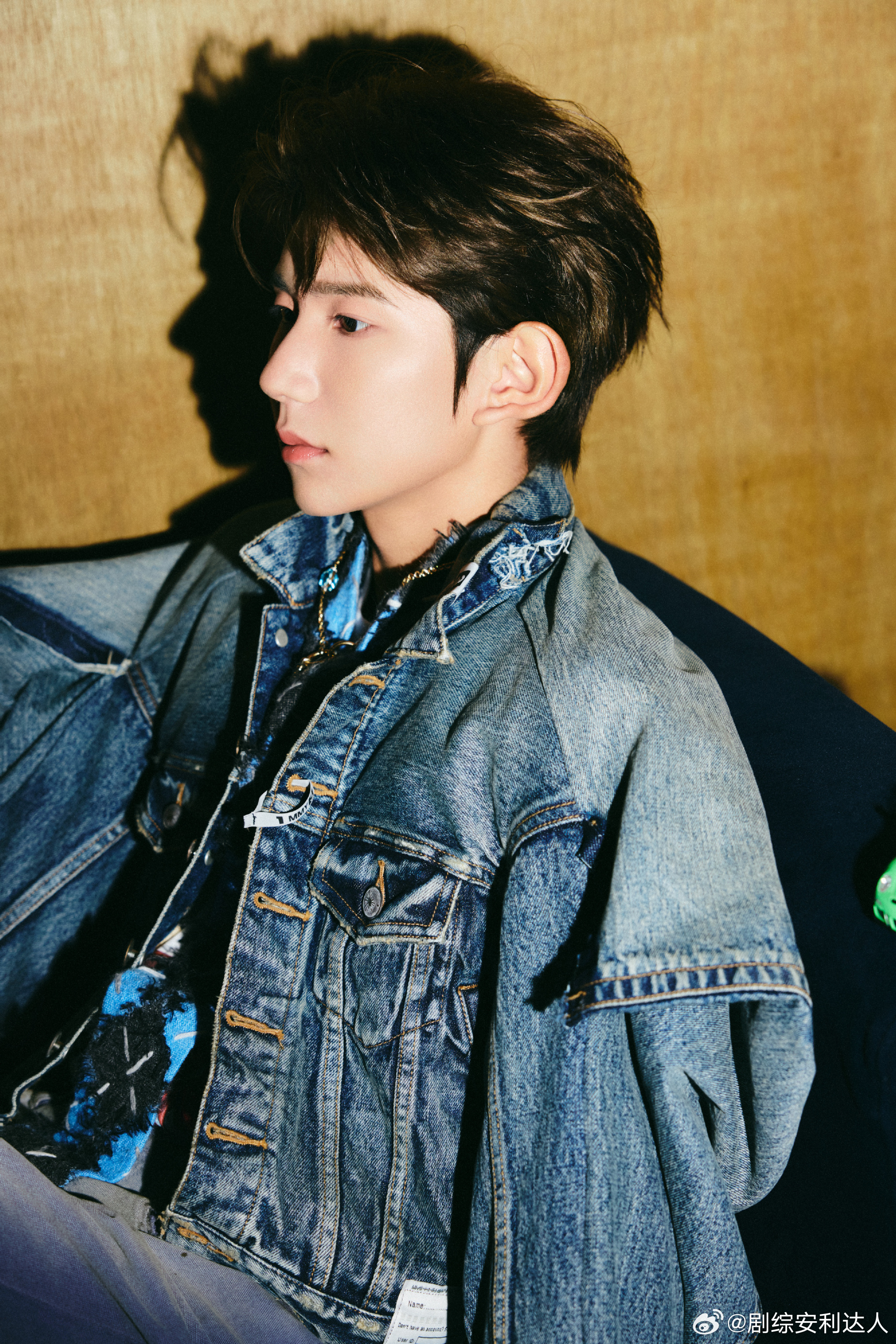 王源把歌单p成生日蛋糕王源把歌单p成了蛋糕 ​王源 2025 生日创意出圈！歌单