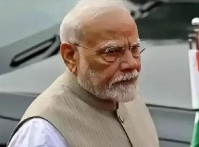 不要同情印度，也不要试图拉印度对抗美国，和美欧一块做掉印度才是上策。印度已经被美