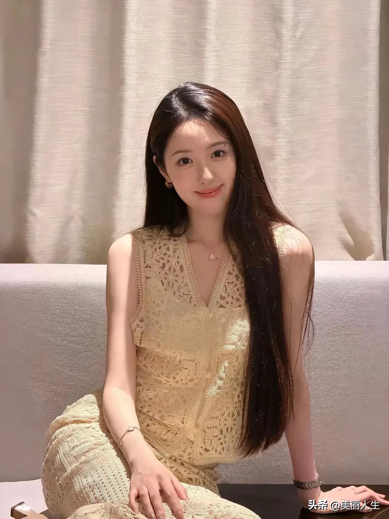 小蛮腰夜色撩人