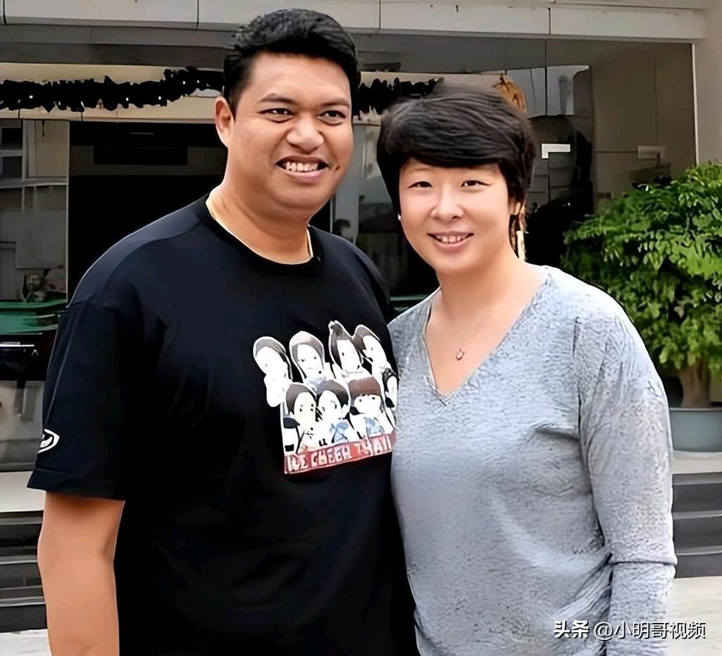 冯坤现状：泰国生活安稳，爱子承欢膝下受宠队内

提起中国女排的“黄金一代”，冯坤