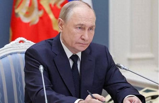 全球石油危机爆发！美国有求于俄国，普京却彻底醒悟，不在对美国抱有幻想。然而就在几