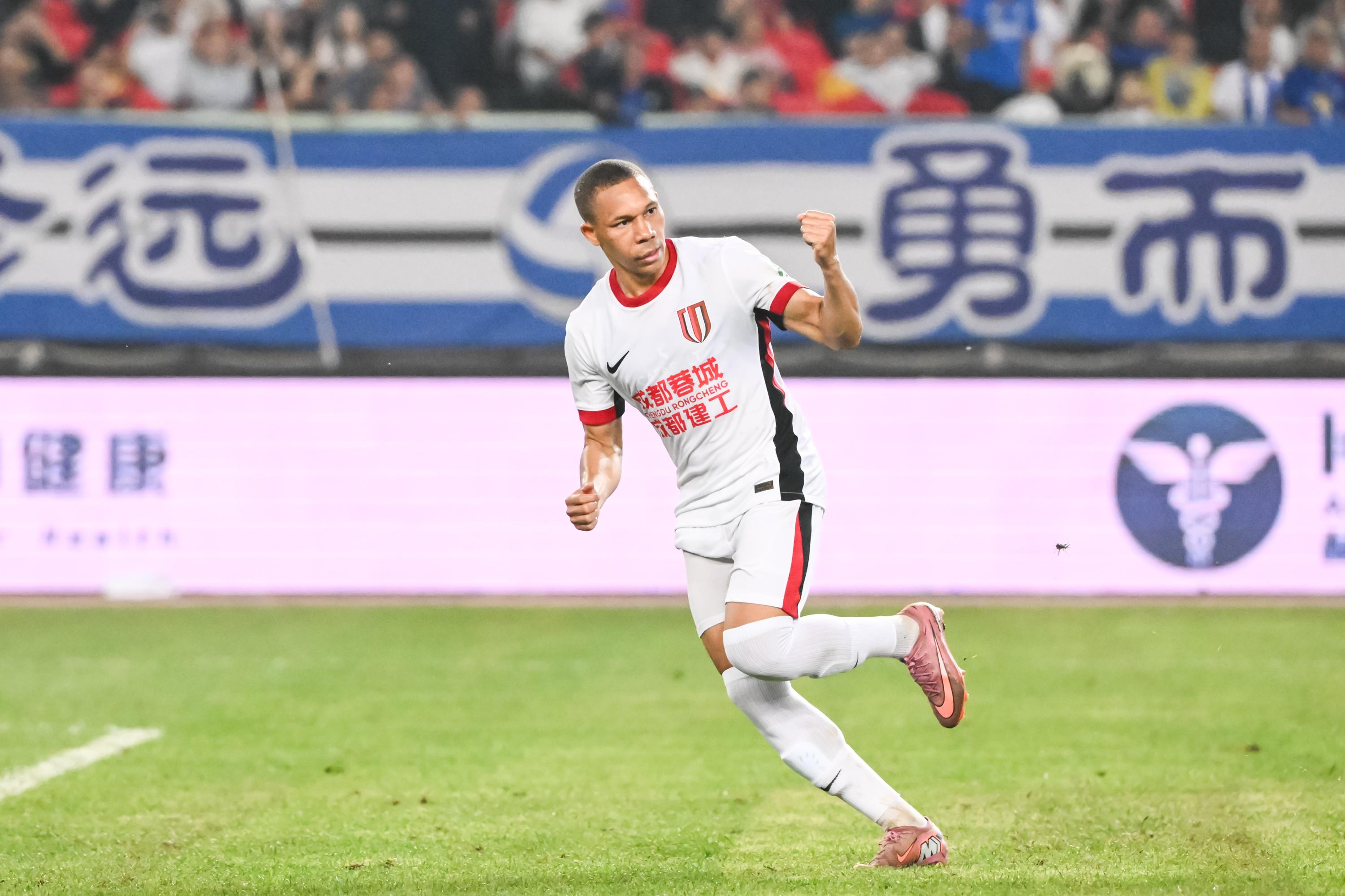 巧！蓉城一线队和B队3天内以同样的比分客胜三镇一线队和B队