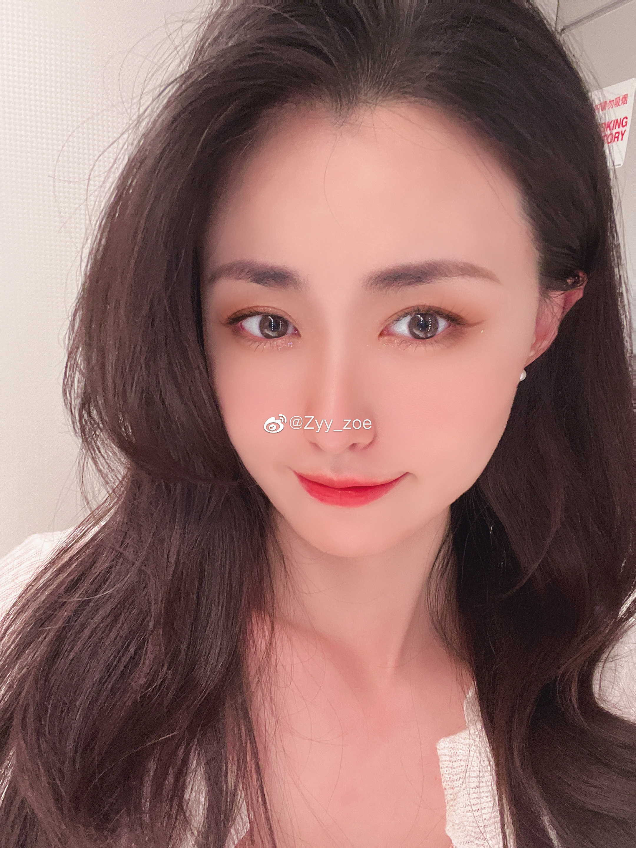 就挺离谱的[微笑] ​​​