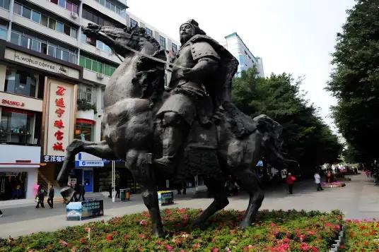 穆帝哀帝与废帝：三兄弟的遭遇4
叔伯三兄弟，一个比一个命苦
　　穆帝、哀帝、废帝