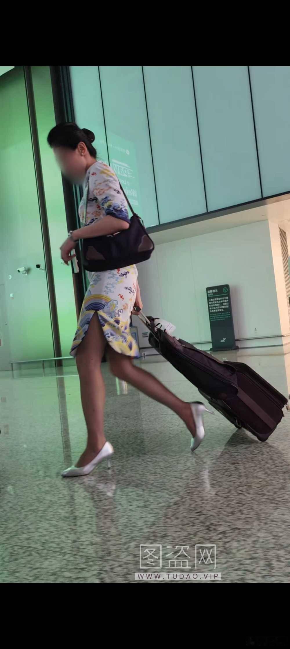 4K视频海航务组群丝美开权旗抱走路美 空姐视频 