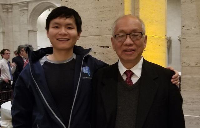 马斯克 的AI战队，最核心的那个华人数学天才，倒下了。不是累倒的，不是被挖墙脚，