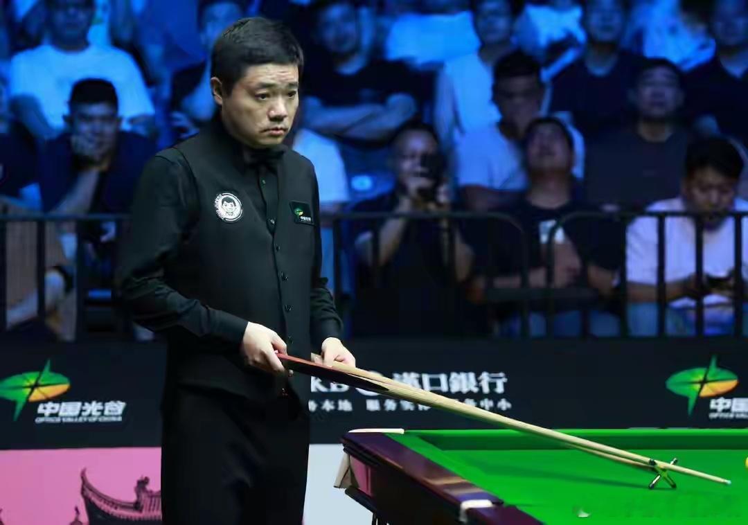 丁俊晖晋级斯诺克英国公开赛64强斯诺克英国公开赛128进64的比赛里，丁俊晖发挥