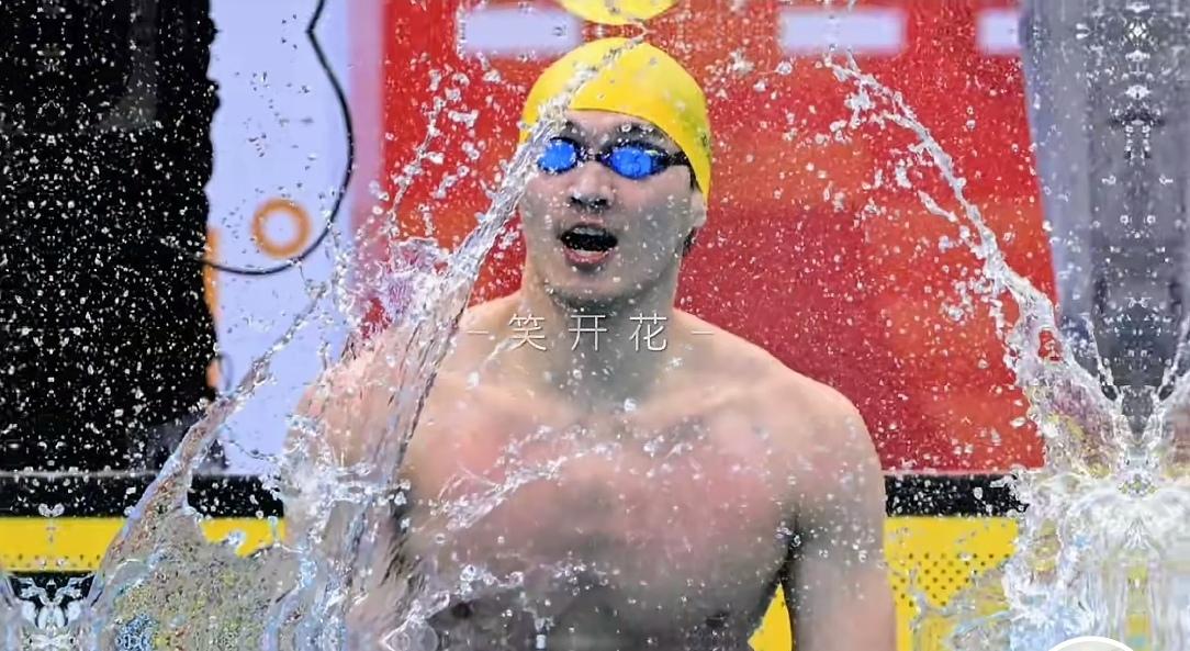 15金！31岁徐嘉余超越王义夫，亚运历史第一人


东京水上运动中心的泳池边，计