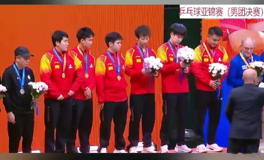 马琳指导，看看人家王皓，王皓率领中国男团夺得亚锦赛男团冠军，3比1战胜中国台北，