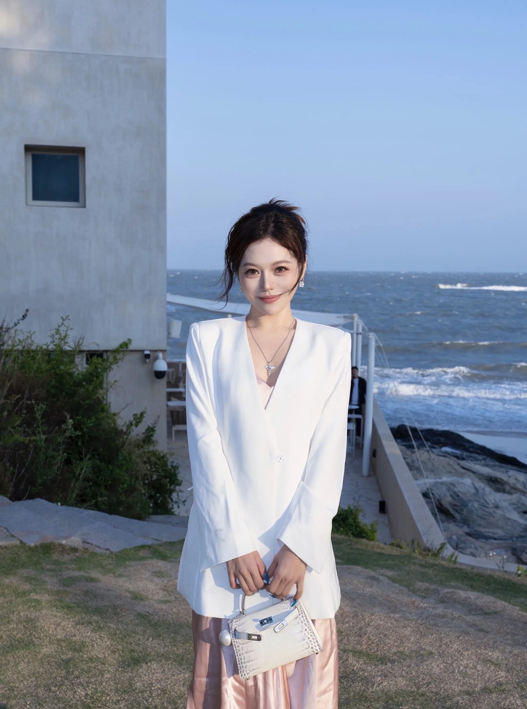 迎来我的官杀年 烈火炼真金.