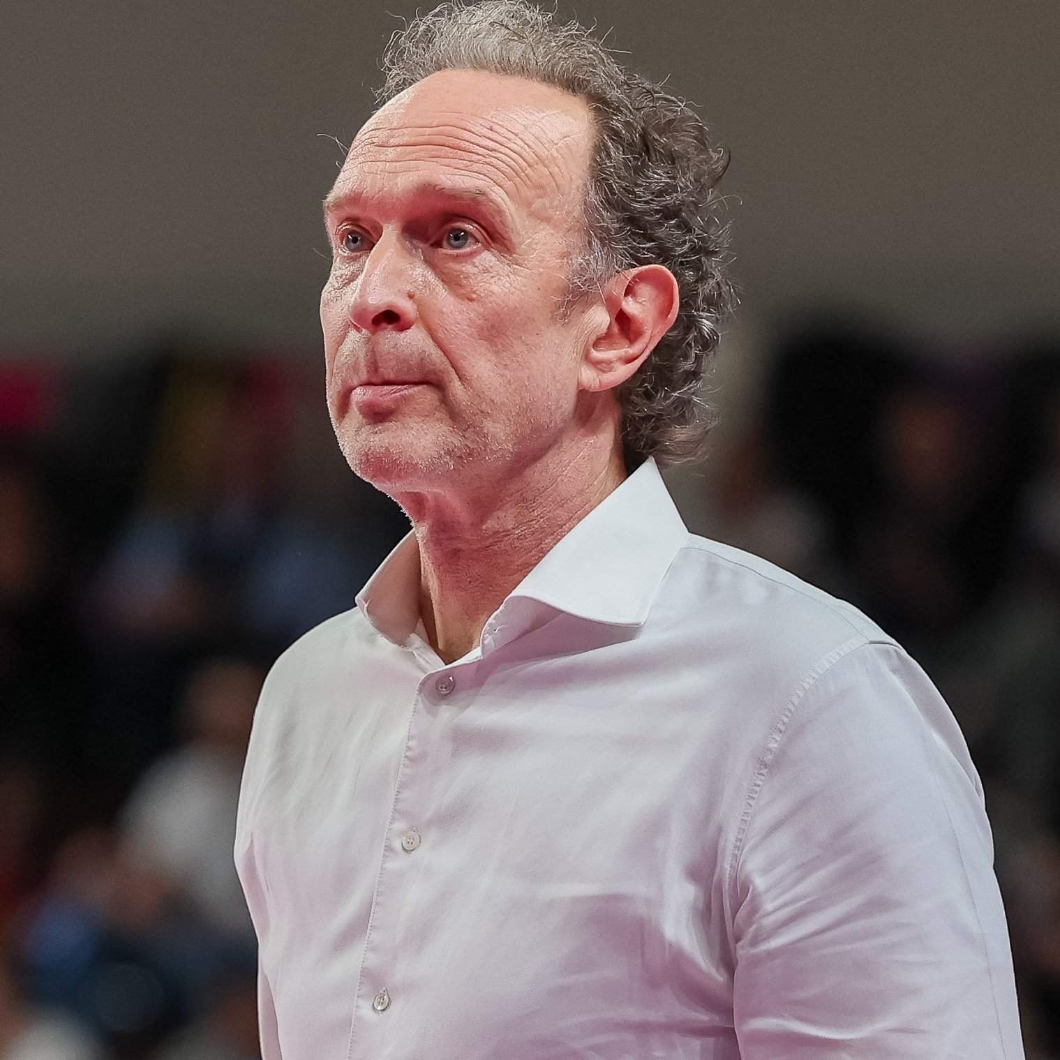 费内巴切女排又在物色新教练啦？贝尔纳迪国际排坛动态