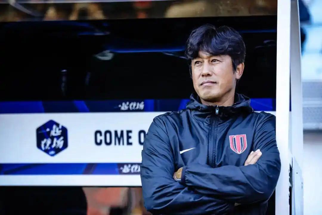 申花不会答应！因为蓉城下赛季目标就是冠军！蓉城要夺冠先过申花这一关！另外蓉城续约