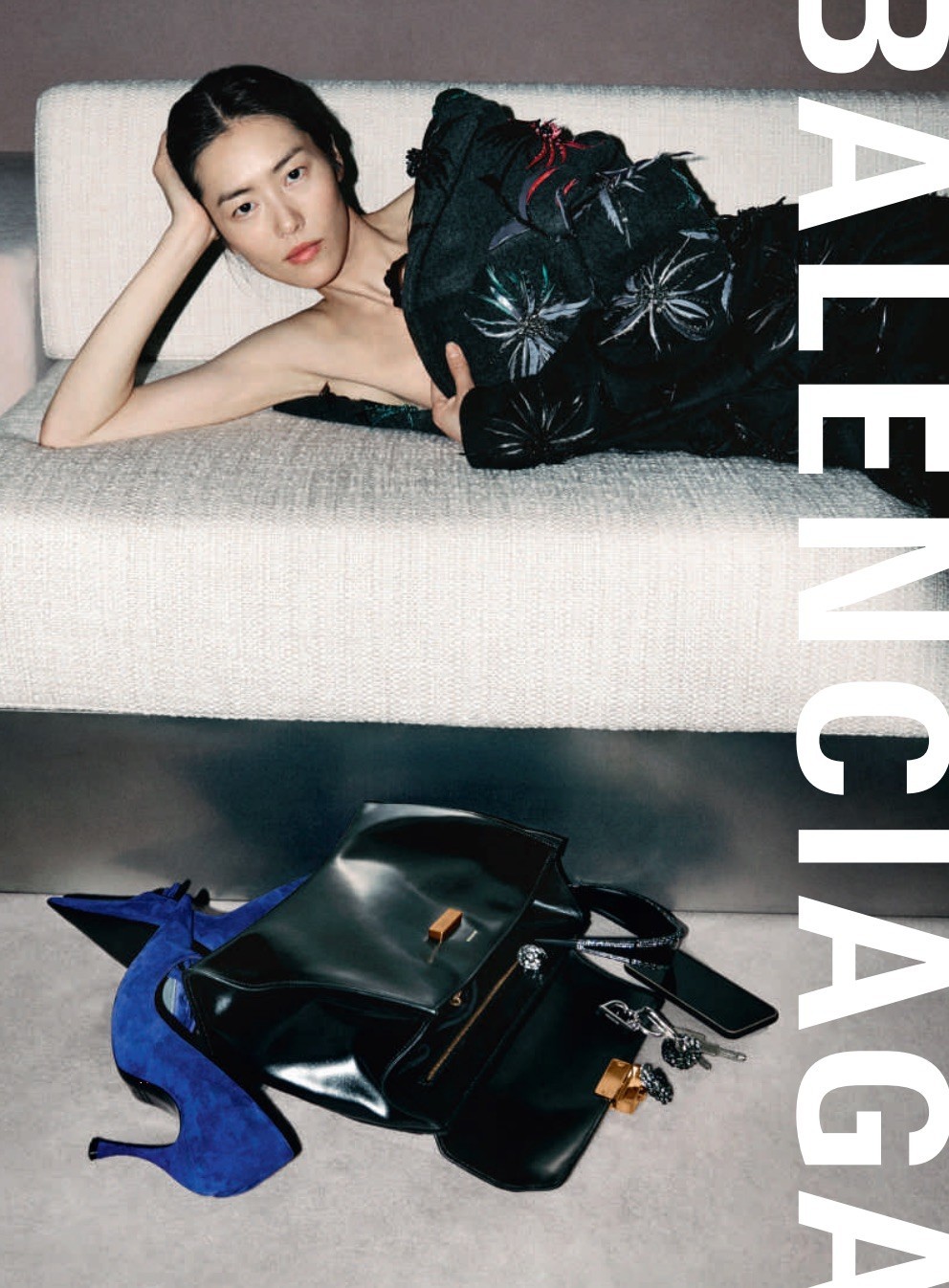 刘雯[超话]VOGUE UK October 2026 投放 ​​​