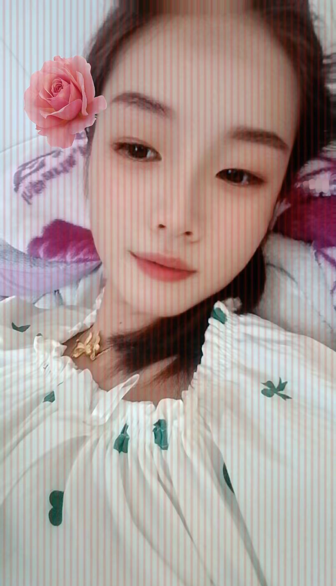 按我的性子本该大闹一场，哪怕自损一千也要还你八百，可我选择沉默接受所有，山高路远