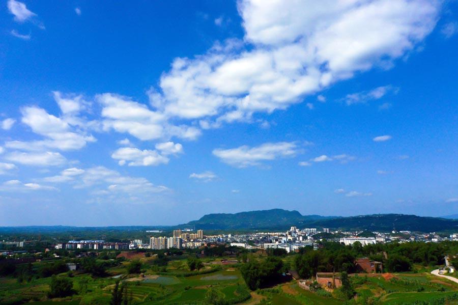 2026年最火爆的一句话：健康是存款，快乐是利息。
仅仅十个字，便戳中了千万人的