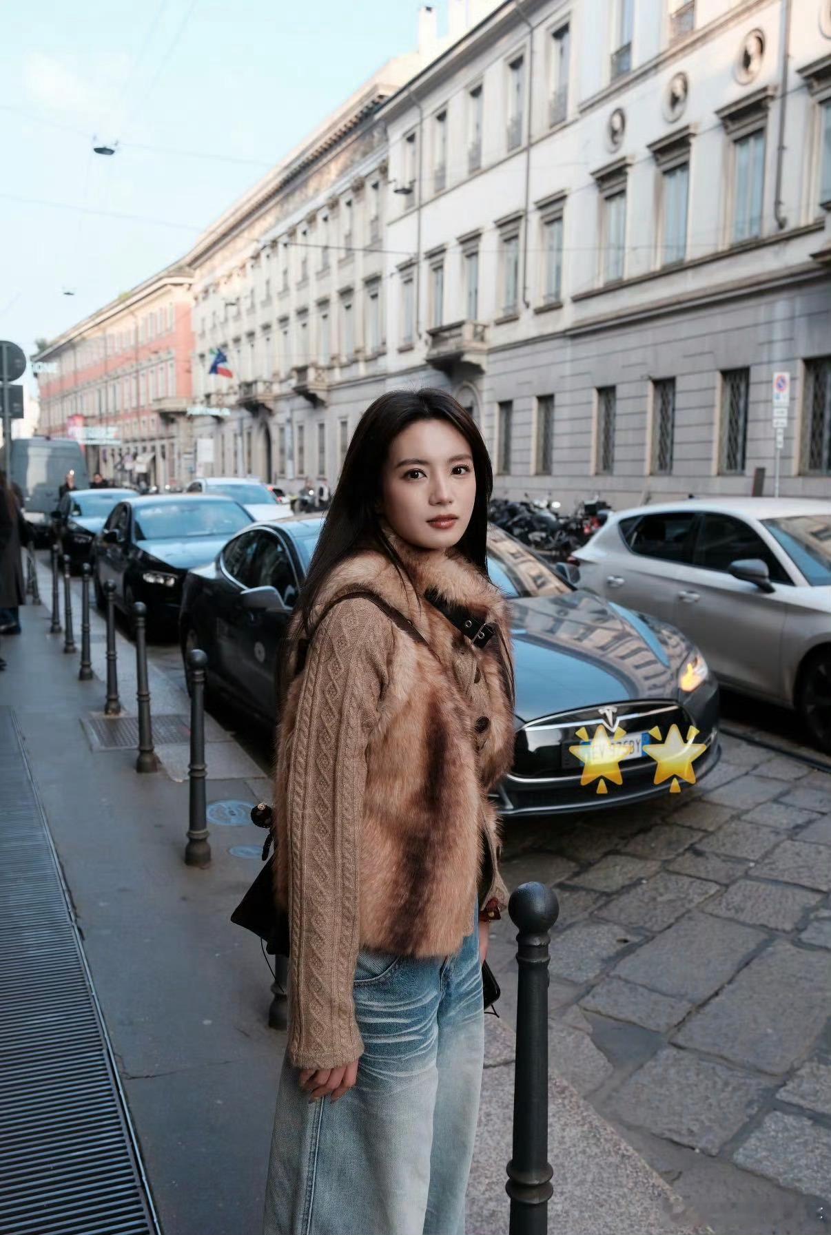 张雅钦说在追杨紫的生命树张雅钦从搭档变杨紫《生命树》忠实粉，米兰直播还说包场追更