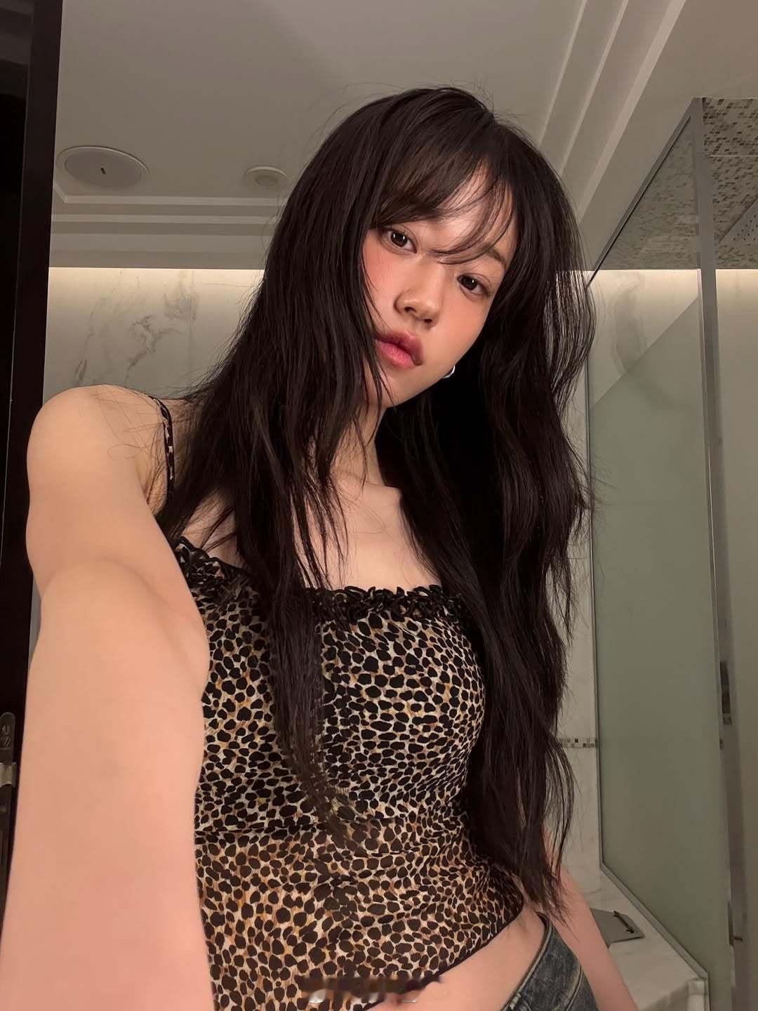 卢允瑞ins更新 ​​​