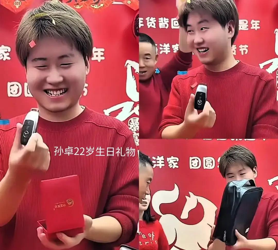 孙卓穿那双磨得后跟起毛的深灰运动鞋，和弟弟并肩走回家。

视频里妈妈提醒换鞋，他