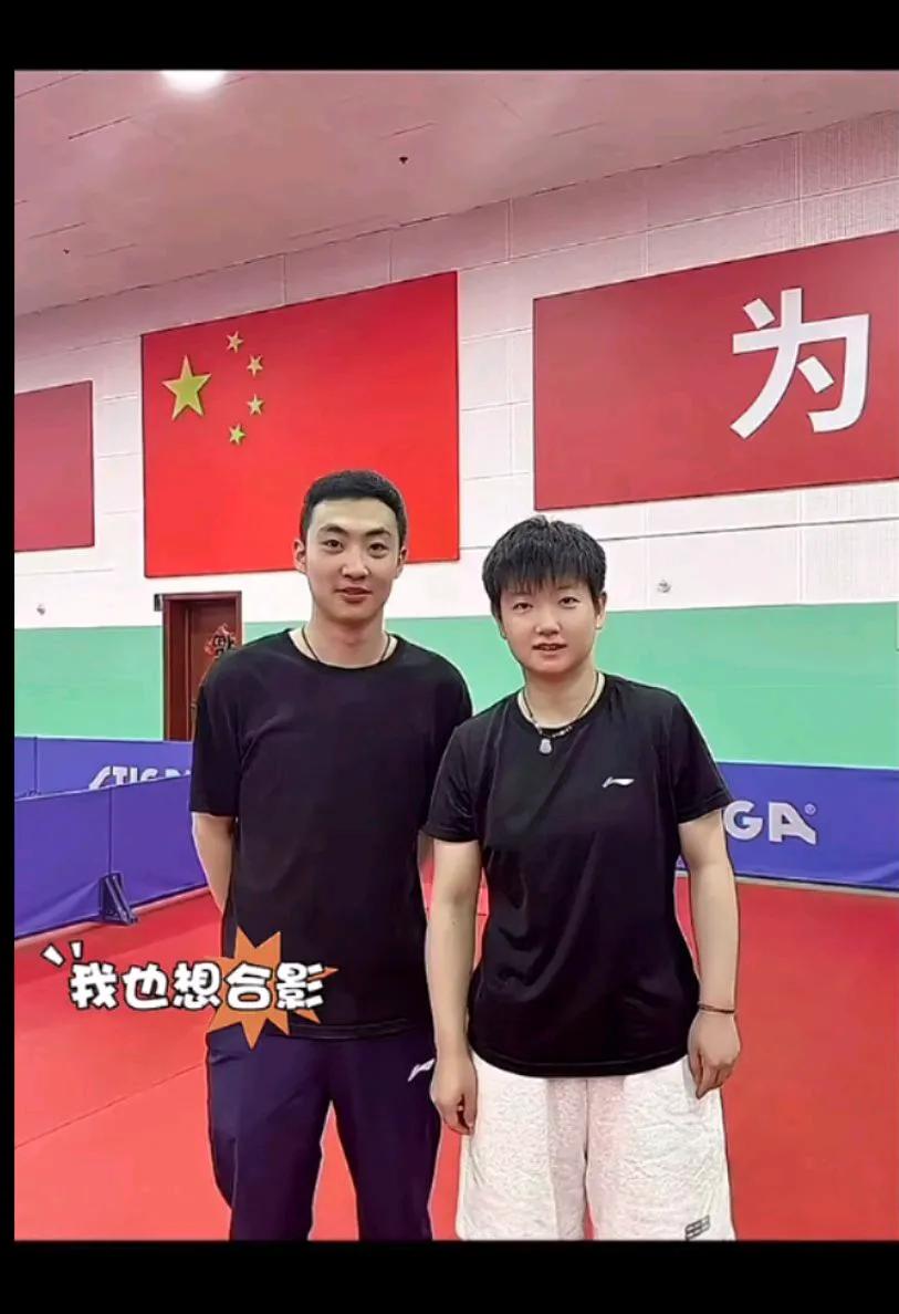 我的愿望，有张和莎莎的合影，有张莎莎的亲笔签名
有莎莎海报也行啊，我在把我印上就