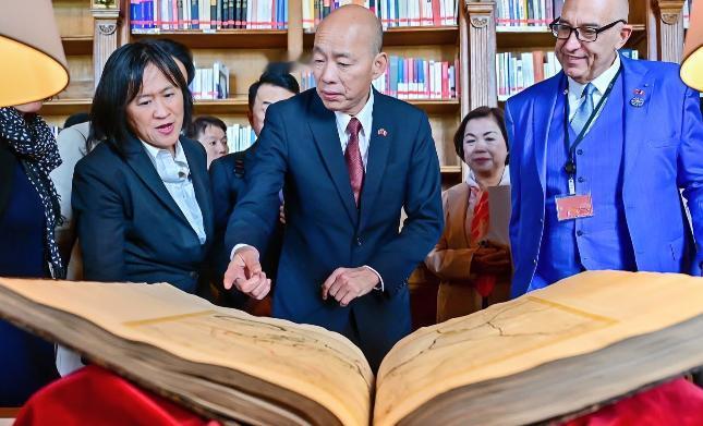 韩国瑜访英遭冷遇，台湾国际地位尴尬到骨子里！
台湾地区立法机构负责人韩国瑜兴冲冲