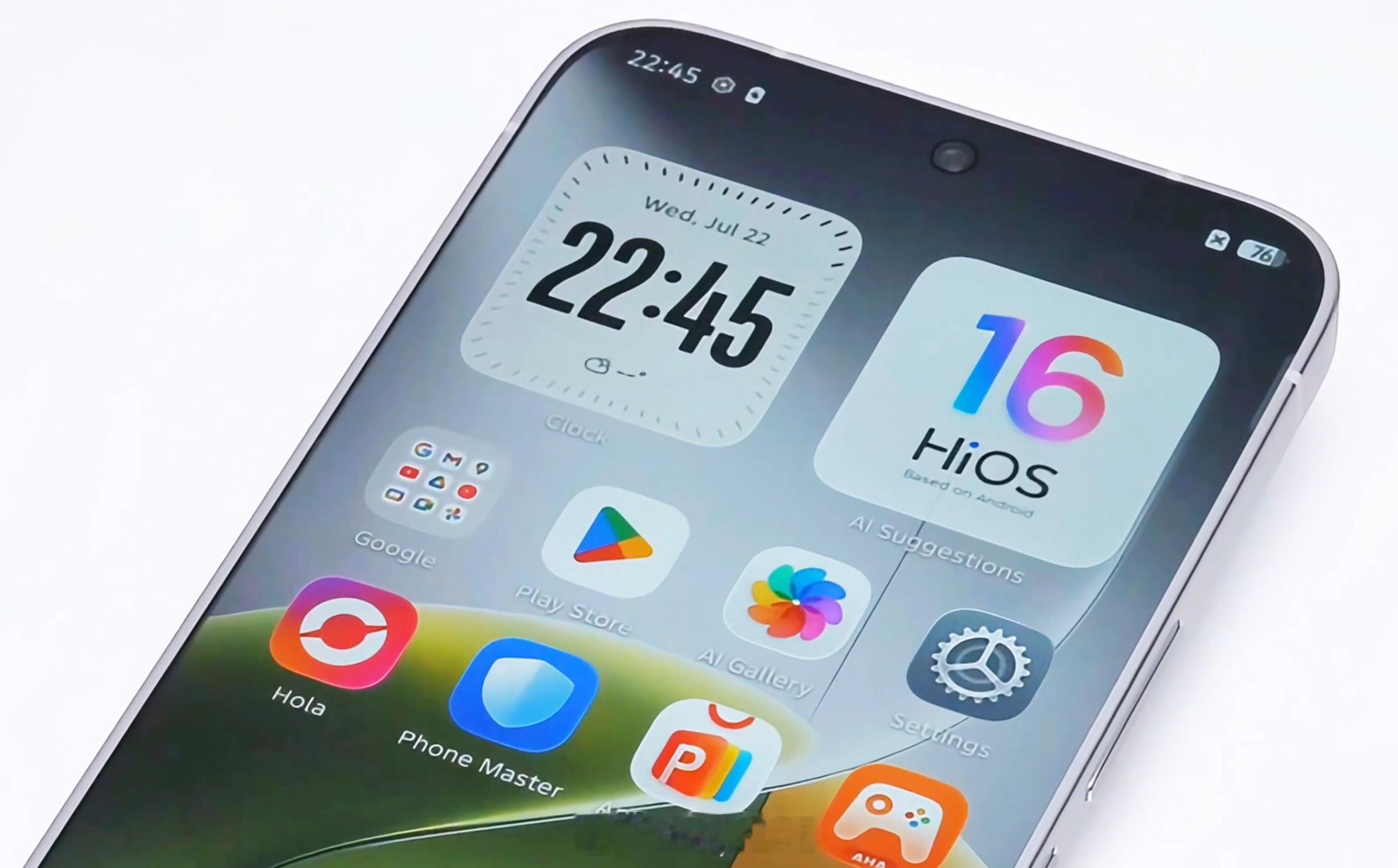 传音在创新这块挺前沿的，TECNO Next-Gen Bezelless Con