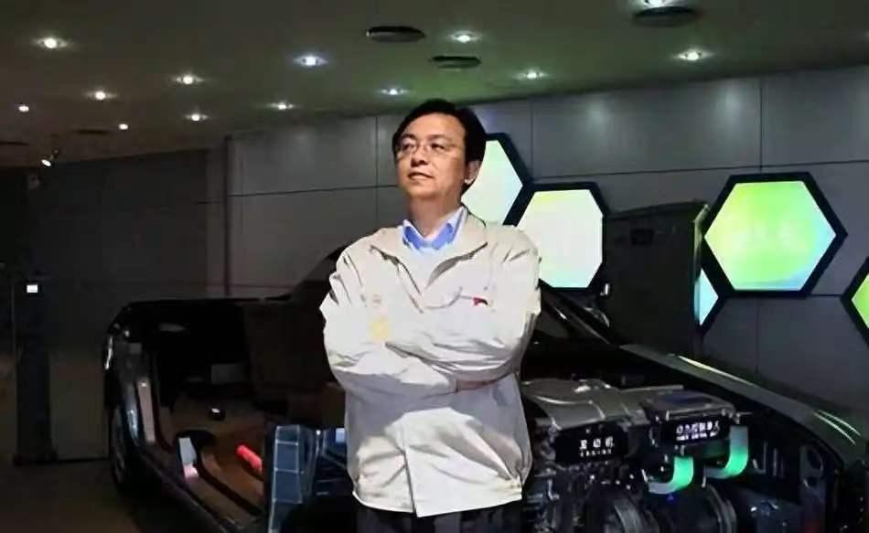 2025年和2026年一季度，比亚迪的卖车数量和盈利都超过了特斯拉，但特斯拉的市