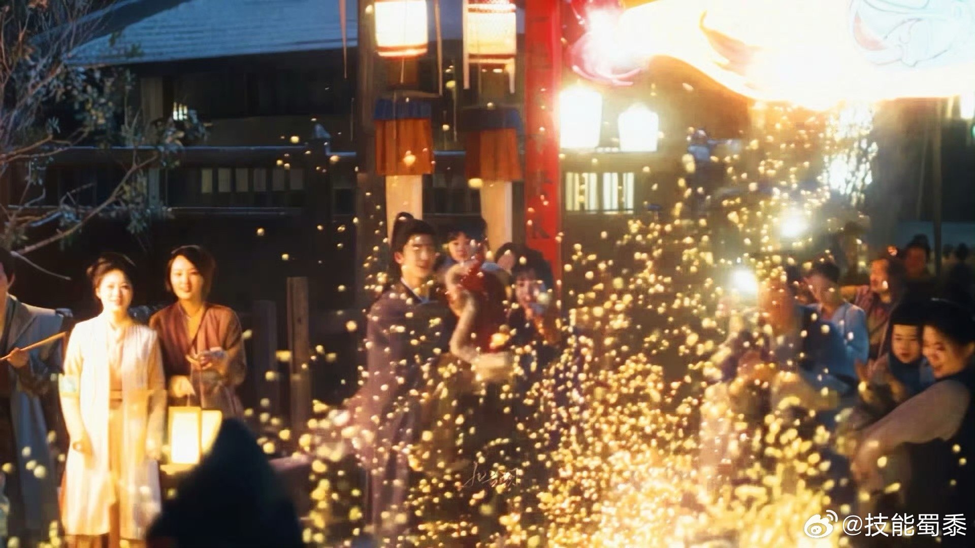 张凌赫谢征战损定妆 破碎感天花板！伤痕、白衣、冷冽眼神三件套，张凌赫一出场就自带