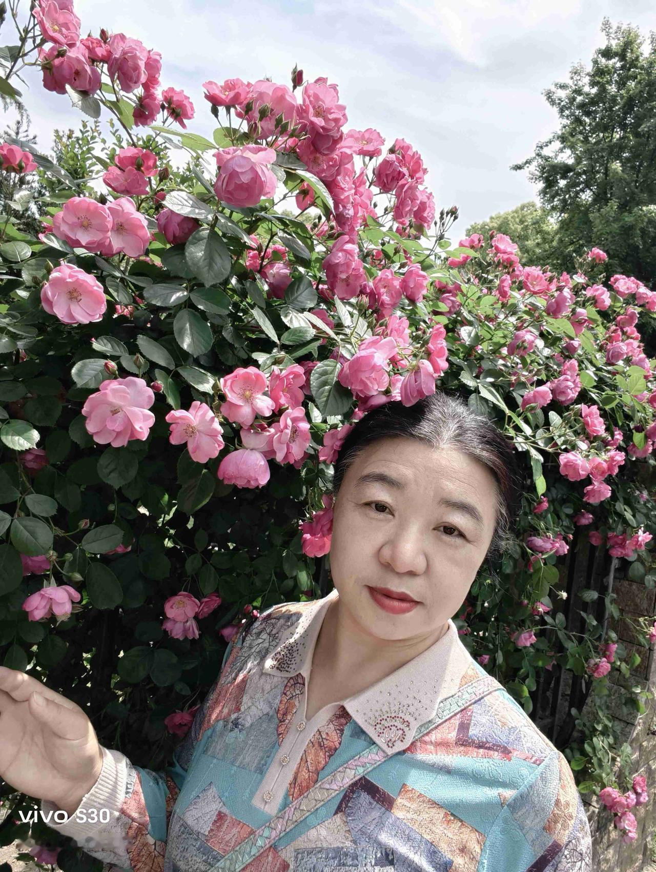 我的今日状态：😁轻松愉快
我这里的天气：☀️晴天