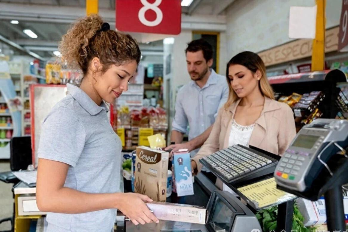 比斩杀线更毒！牢A戳破真相：美国批量制造数学文盲，分钱都不会，牢A直播说了件事，