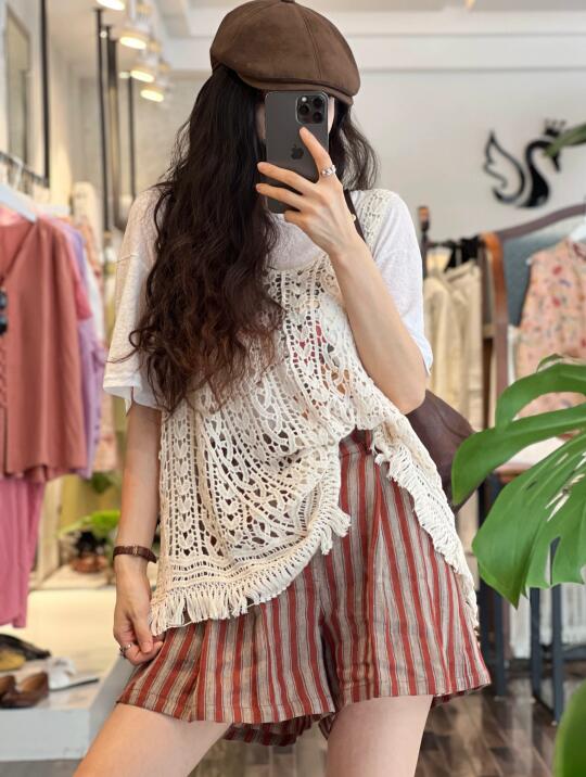 穿漂亮衣服就旅游