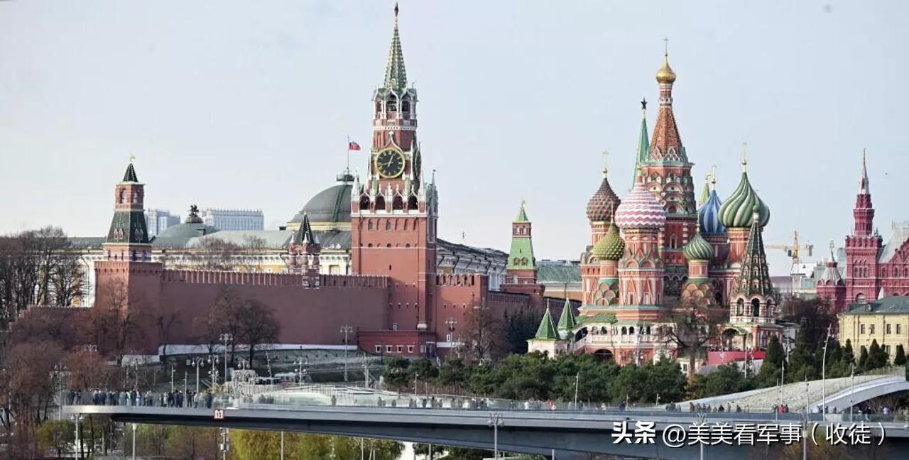 日本援兵已参战！
就在深夜，莫斯科准时遇袭，航天工厂也难逃一劫

莫斯科近郊遭大